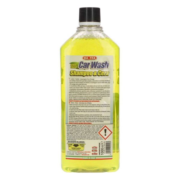 Ruota E Gomma Di Automobile Di Spruzzatura Del Lavoratore Dell Autolavaggio Con Schiuma Pulizia Attiva Bianca Cura Image153234282 - Foto 14